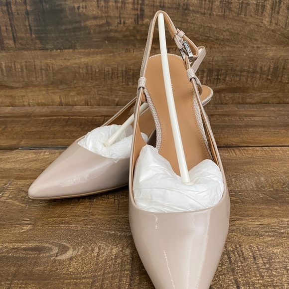 Calvin Klein | Kitten Heel Shoe in Patent Leather - Picture 9 of 9